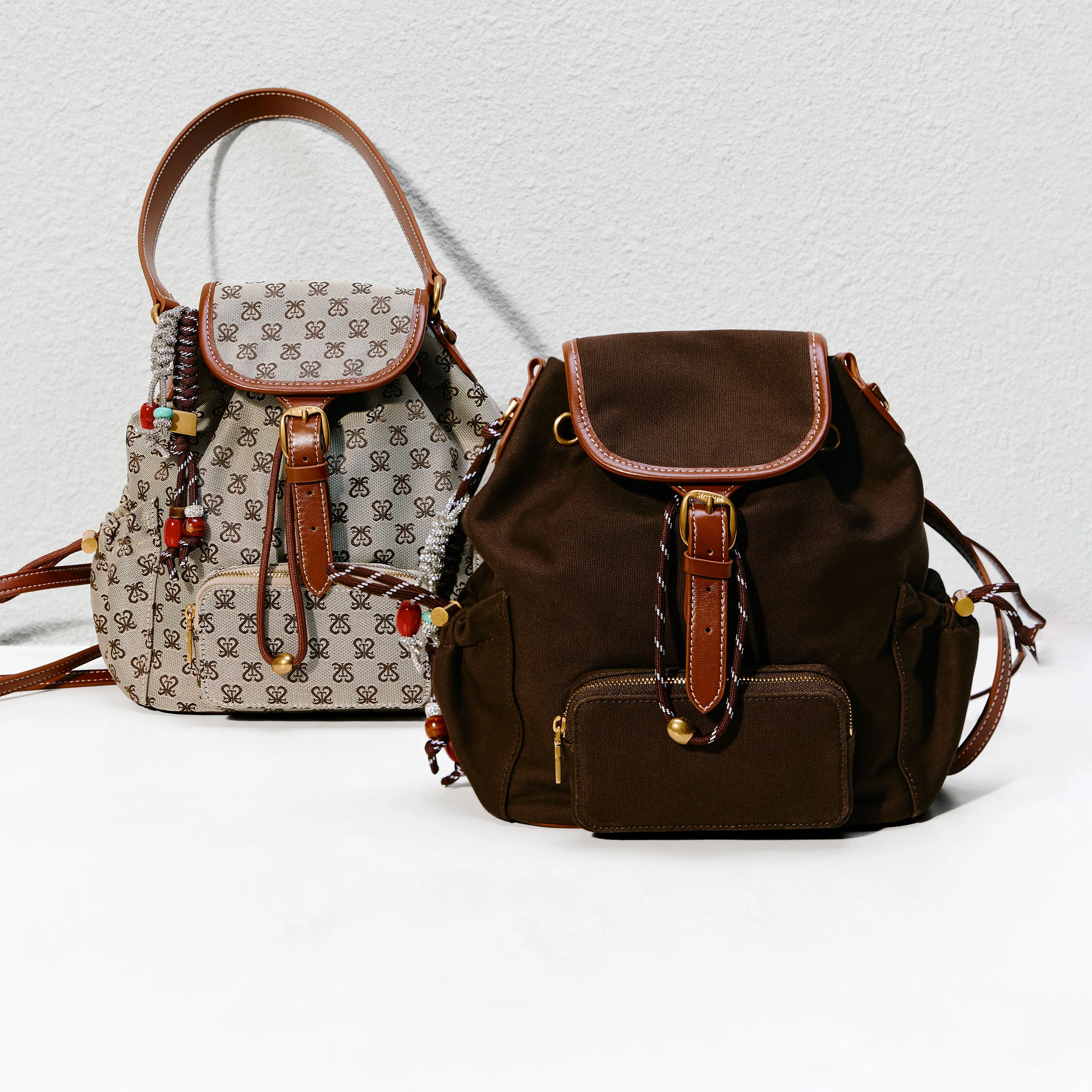 Backpack - Vintage Backpack with Leather Trim X8389 - Image 7