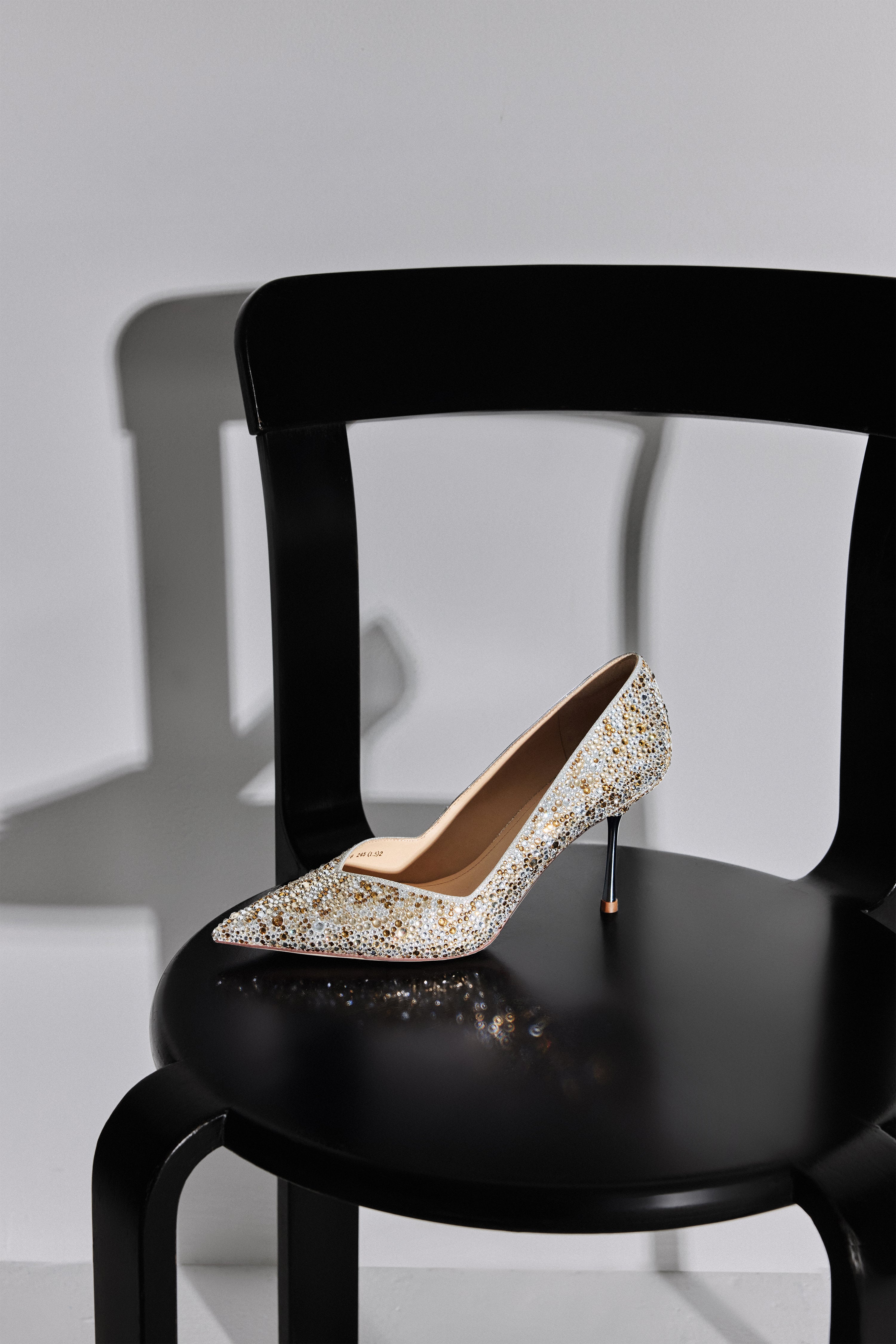 Court Shoes - Crystal Pointed Toe High Heel Pumps ED726 - Image 9