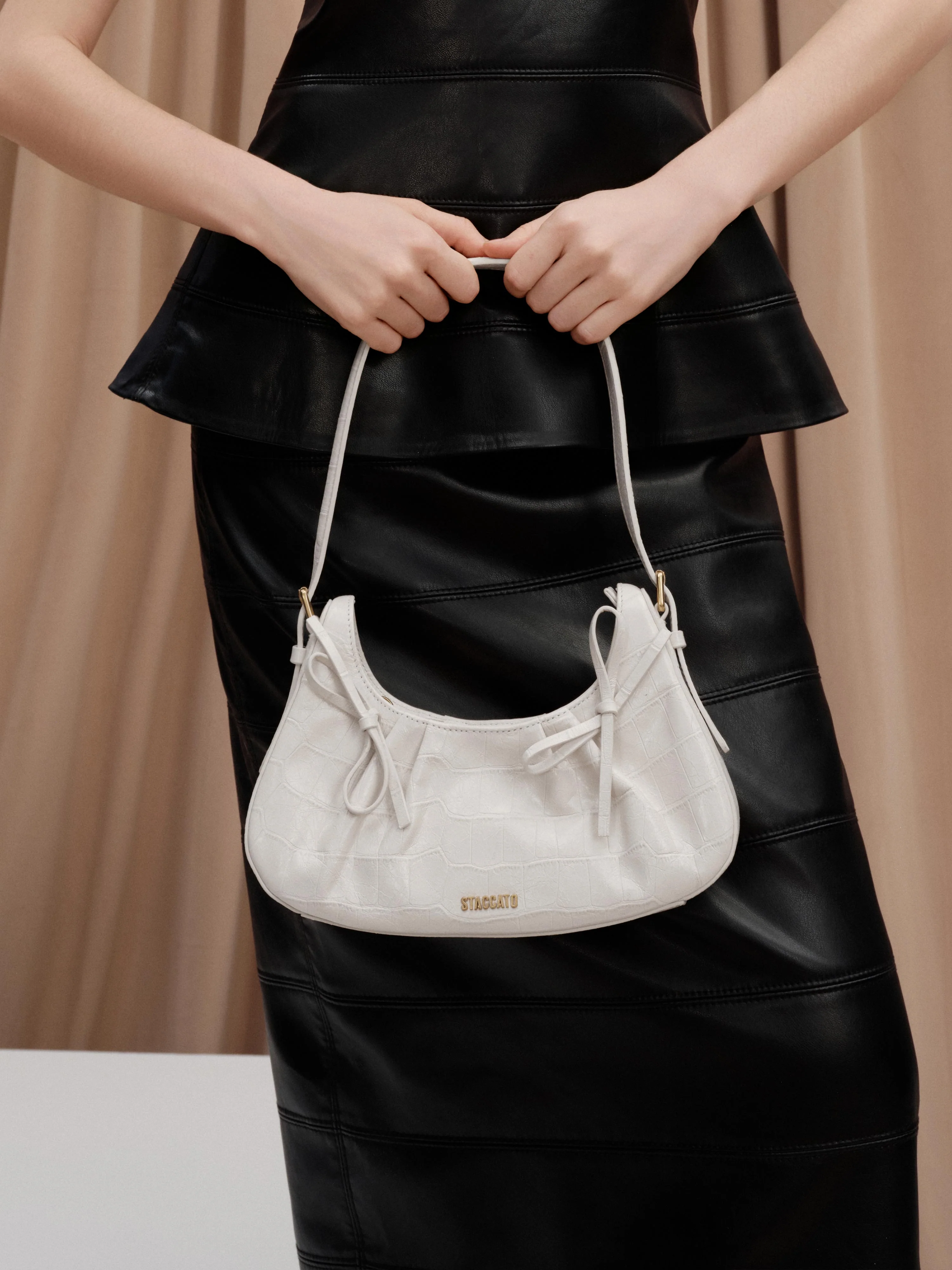 Shoulder Bag - Underarm Crescent Moon Bag X8255 - Image 4